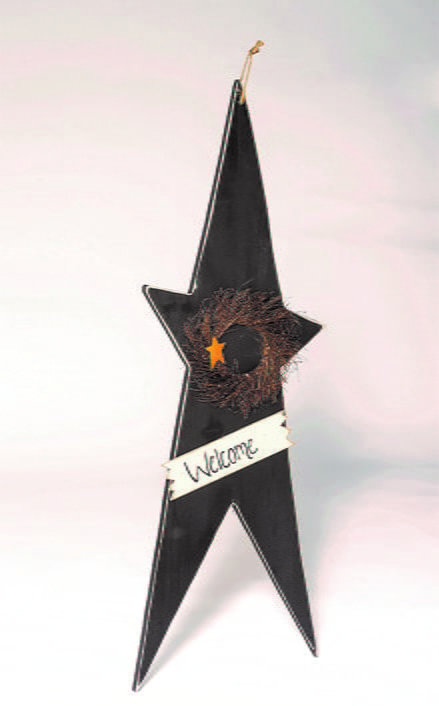 Primitive Decorative 52 Inch Hanging Star with Wreath and Welcome Sign